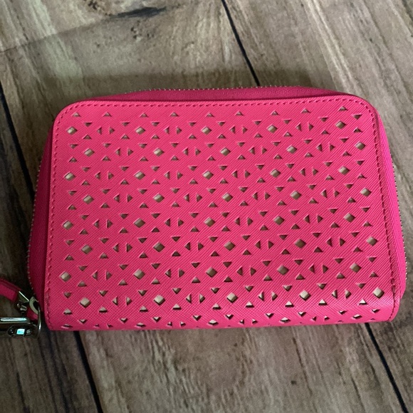 Stella and dot wallet - Picture 3 of 3